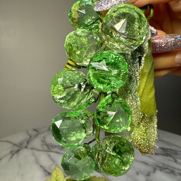 4 NEW Vintage Acrylic Faceted Green Ombré Grapes Cluster Decor Sugared Leaves - Picture 13 of 13
